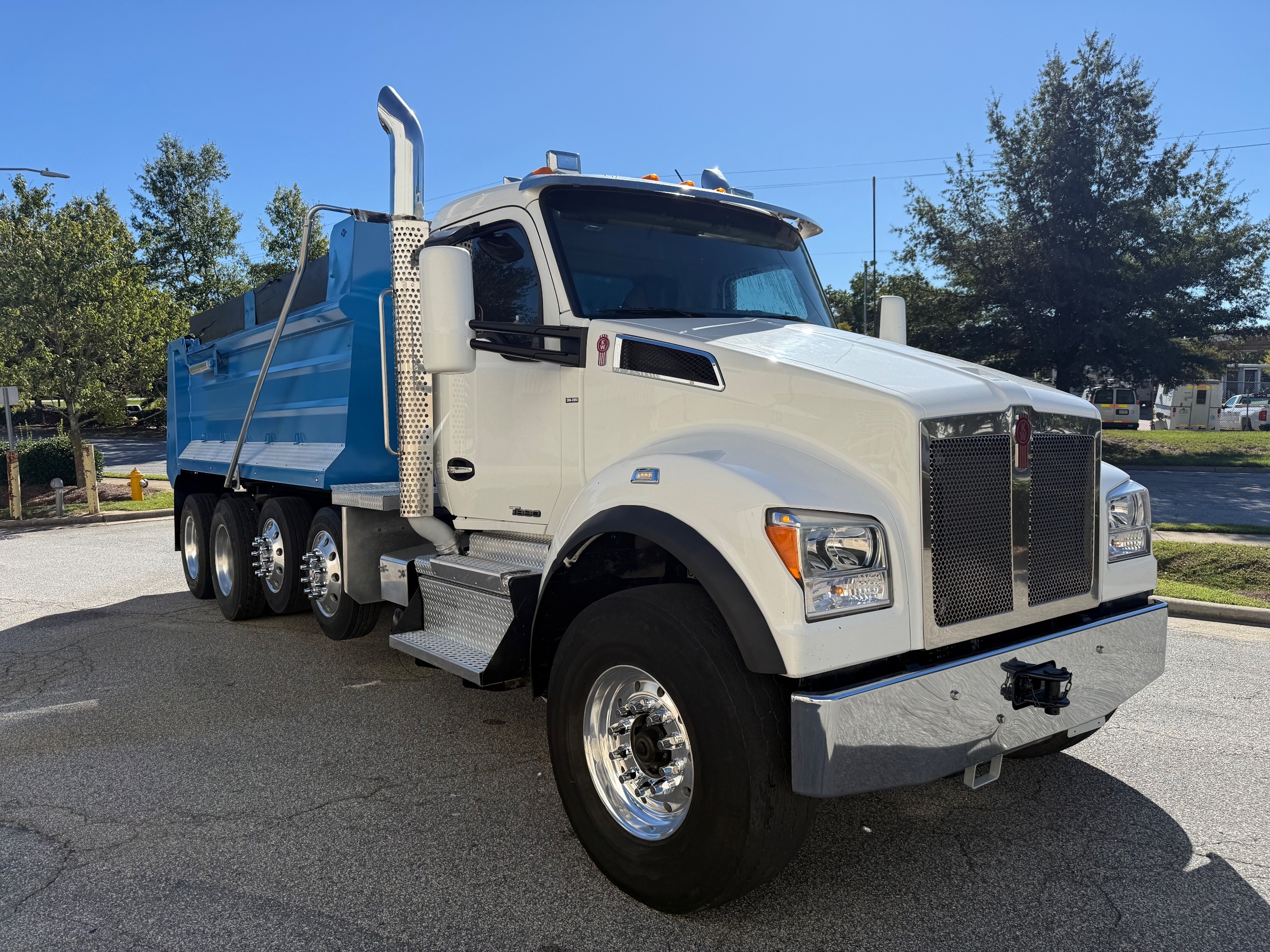 2022 KENWORTH T880 in Raleigh, NC