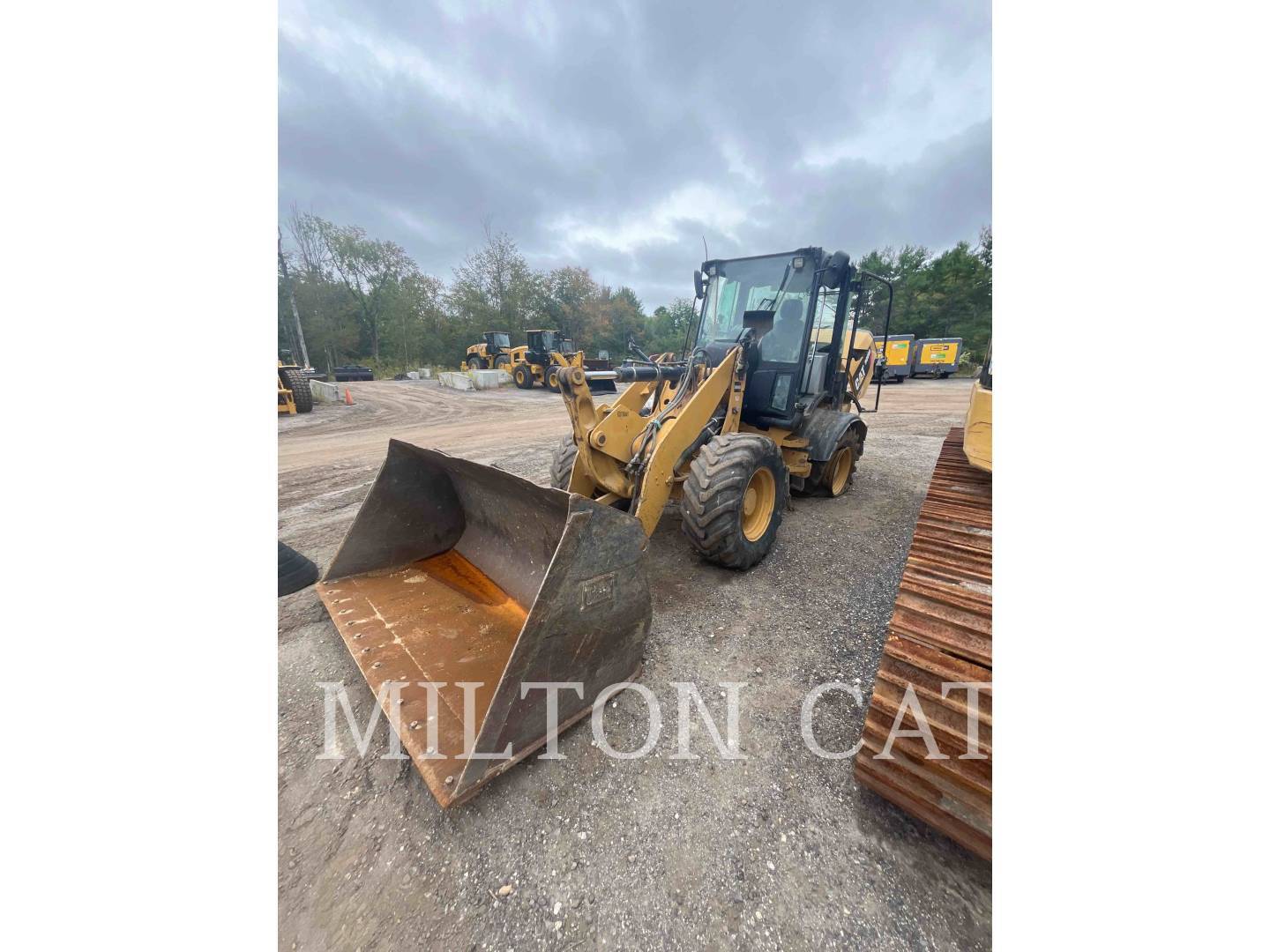 2015 CAT 908M in Scarborough, ME