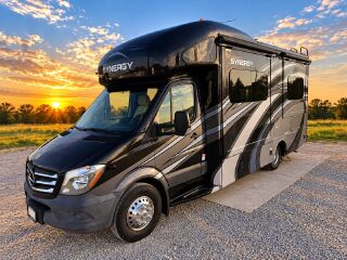 2016 THOR MOTOR COACH SYNERGY SD24
