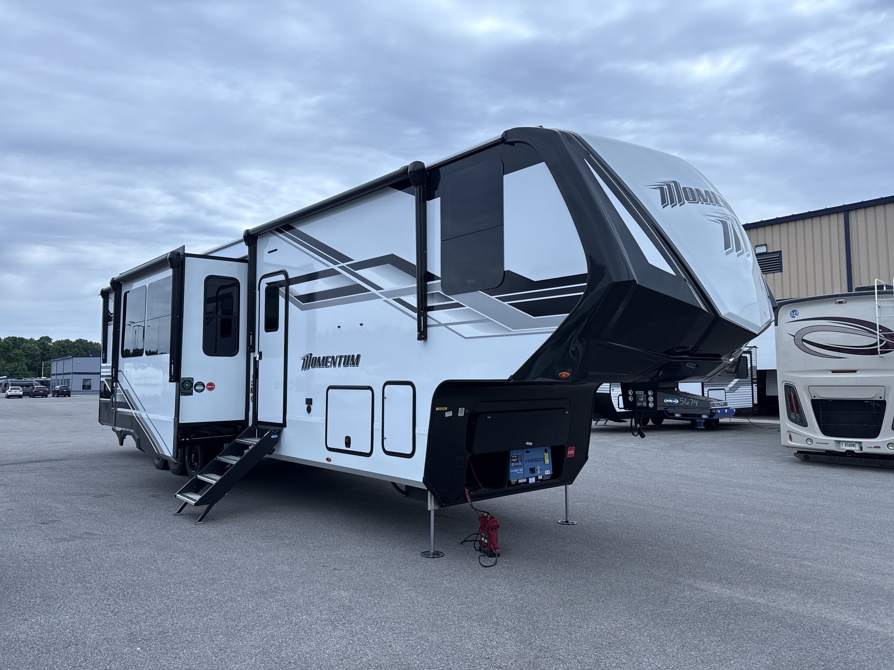 2026 Grand Design MOMENTUM M CLASS 399M in elkhart IN