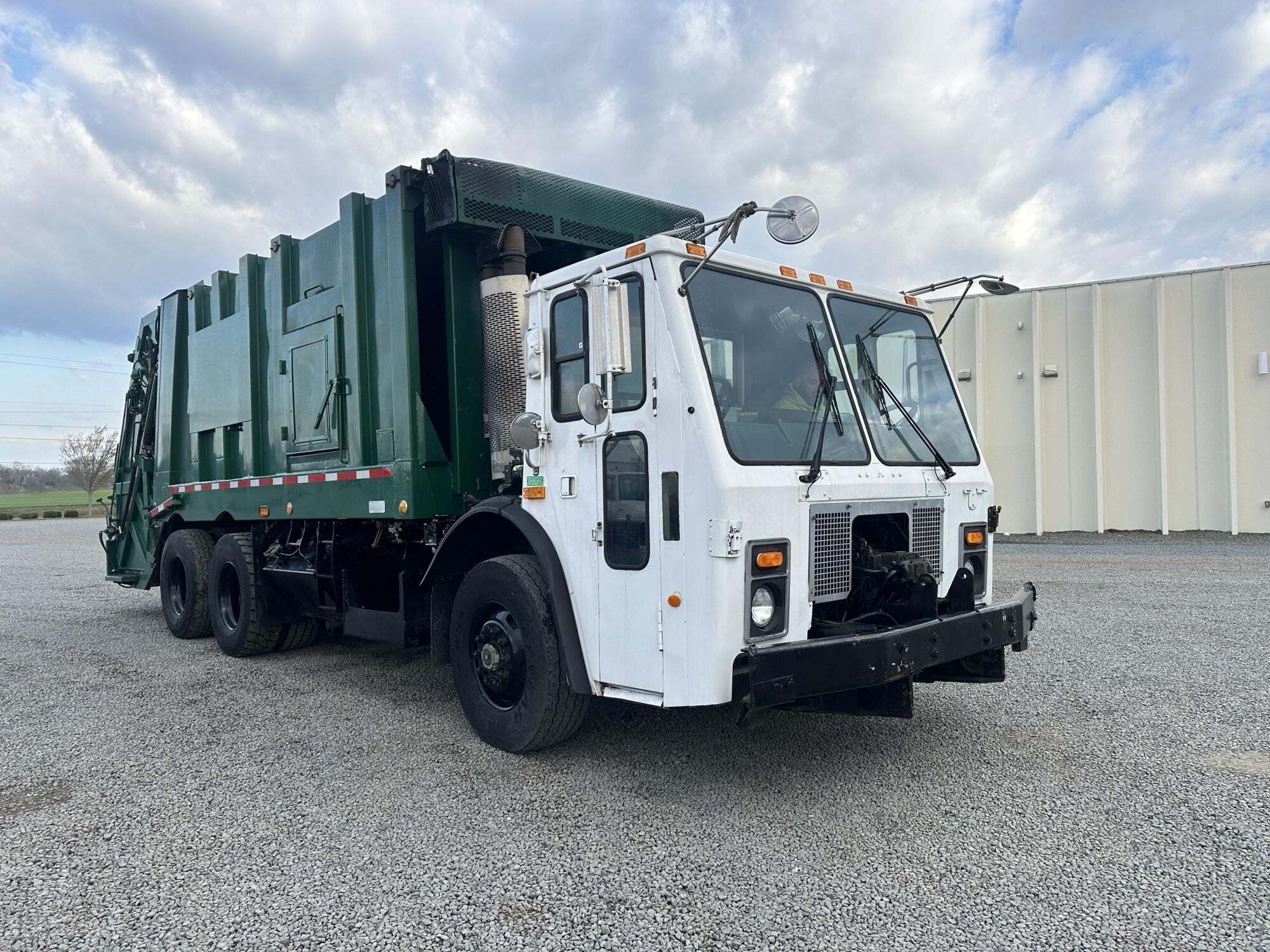 2007 MACK 600 in Bealeton, VA