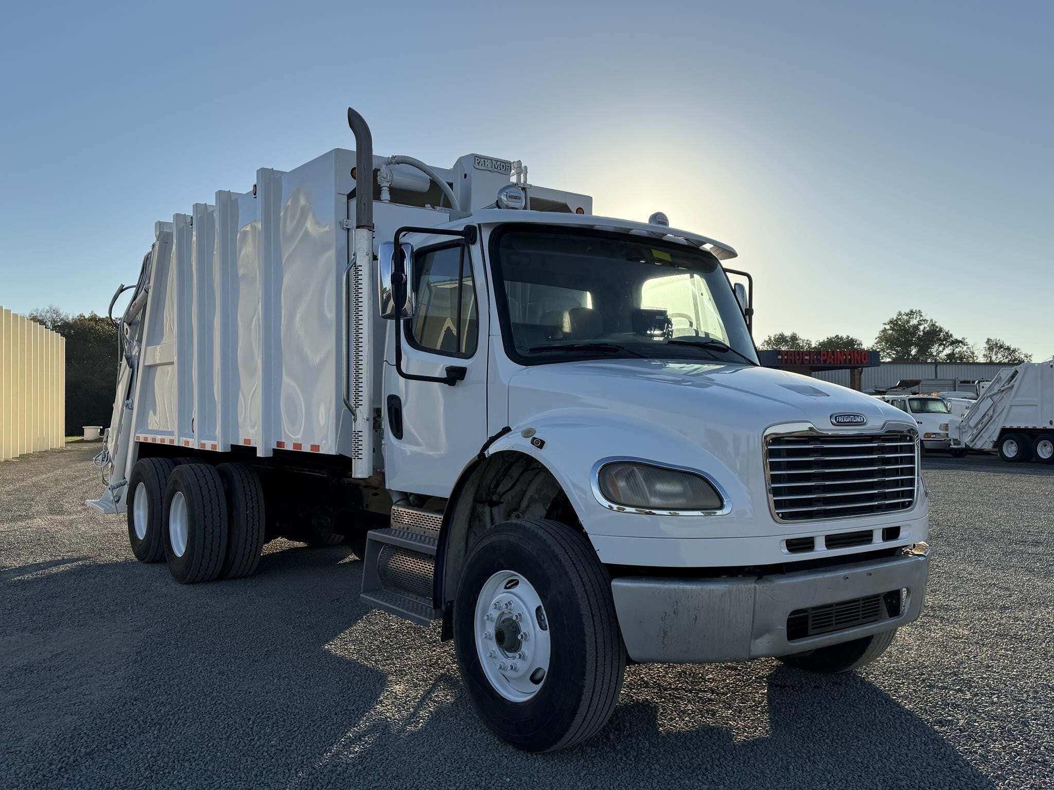 2010 FREIGHTLINER BUSINESS CLASS M2 106 in Bealeton, VA
