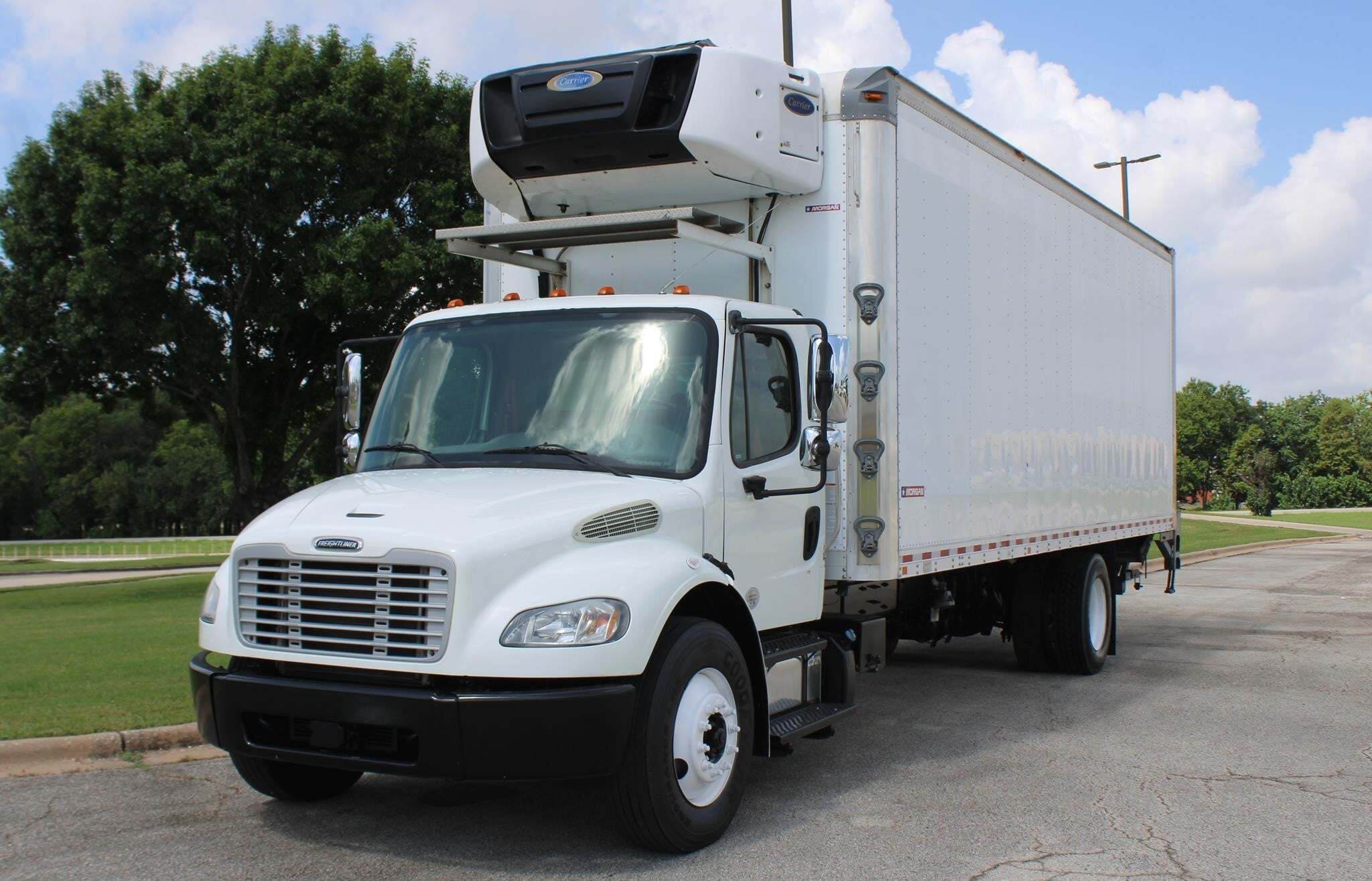 2019 FREIGHTLINER BUSINESS CLASS M2 106 in Houston, TX