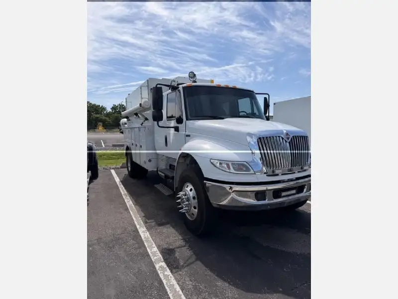 2013 INTERNATIONAL DURASTAR 4400