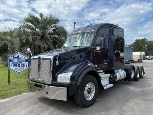 2018 KENWORTH T880 in Jacksonville, FL