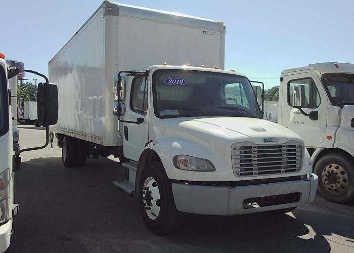2019 FREIGHTLINER BUSINESS CLASS M2 106 in Charlotte, NC