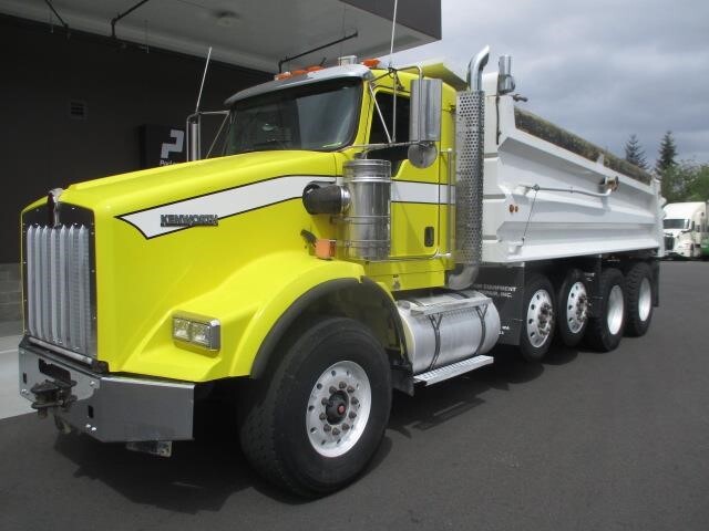 2014 KENWORTH T800 in Sea Tac, WA