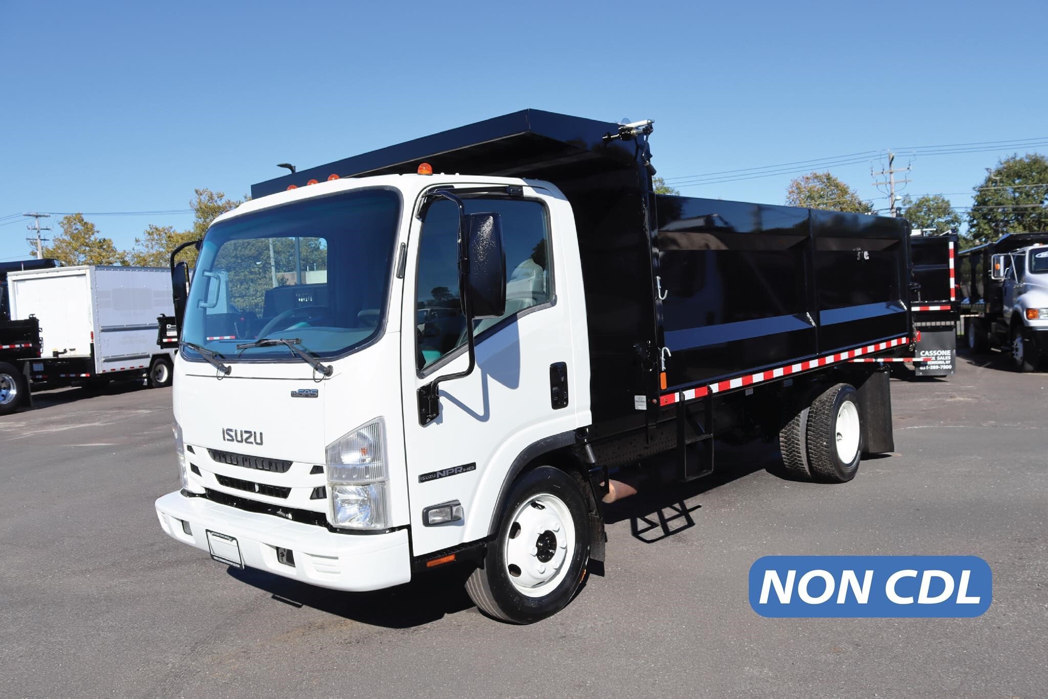 2017 ISUZU NPR HD in Ronkonkoma, NY
