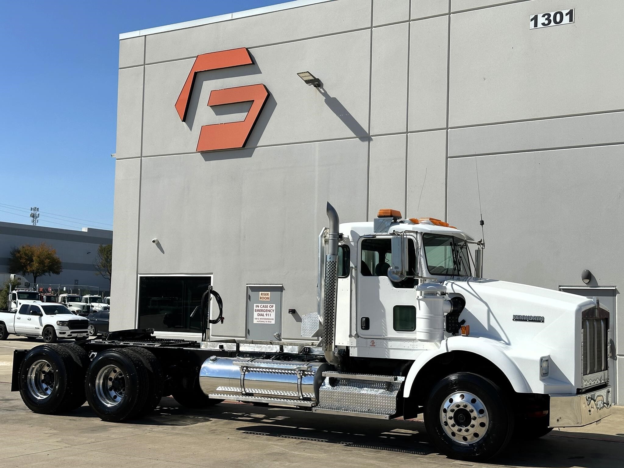 2006 KENWORTH T800 in Hutchins, TX