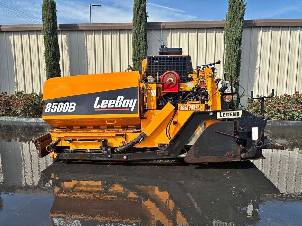LEEBOY 8500B in Fontana, CA