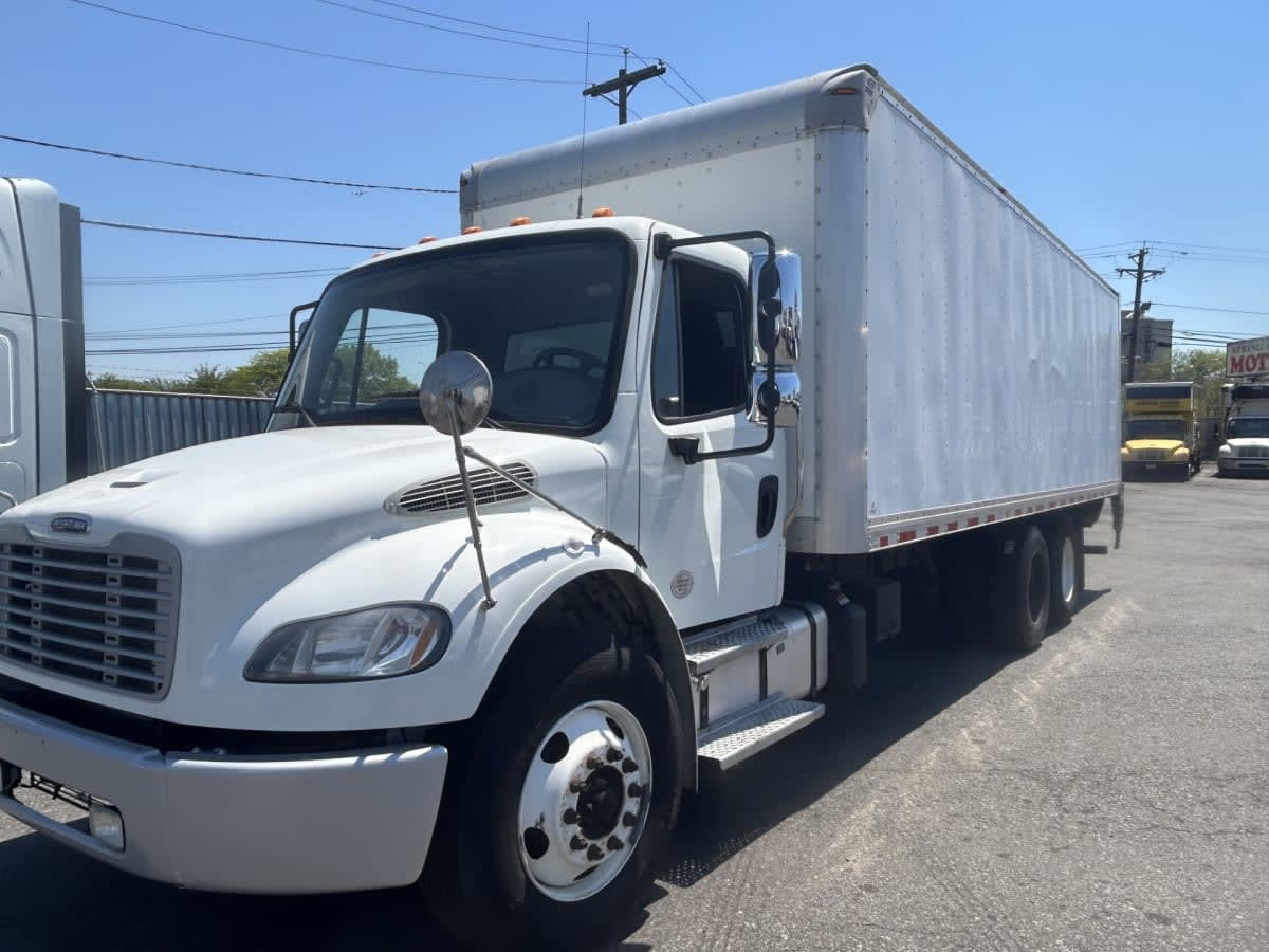 2019 FREIGHTLINER BUSINESS CLASS M2 106 in Moonachie, NJ
