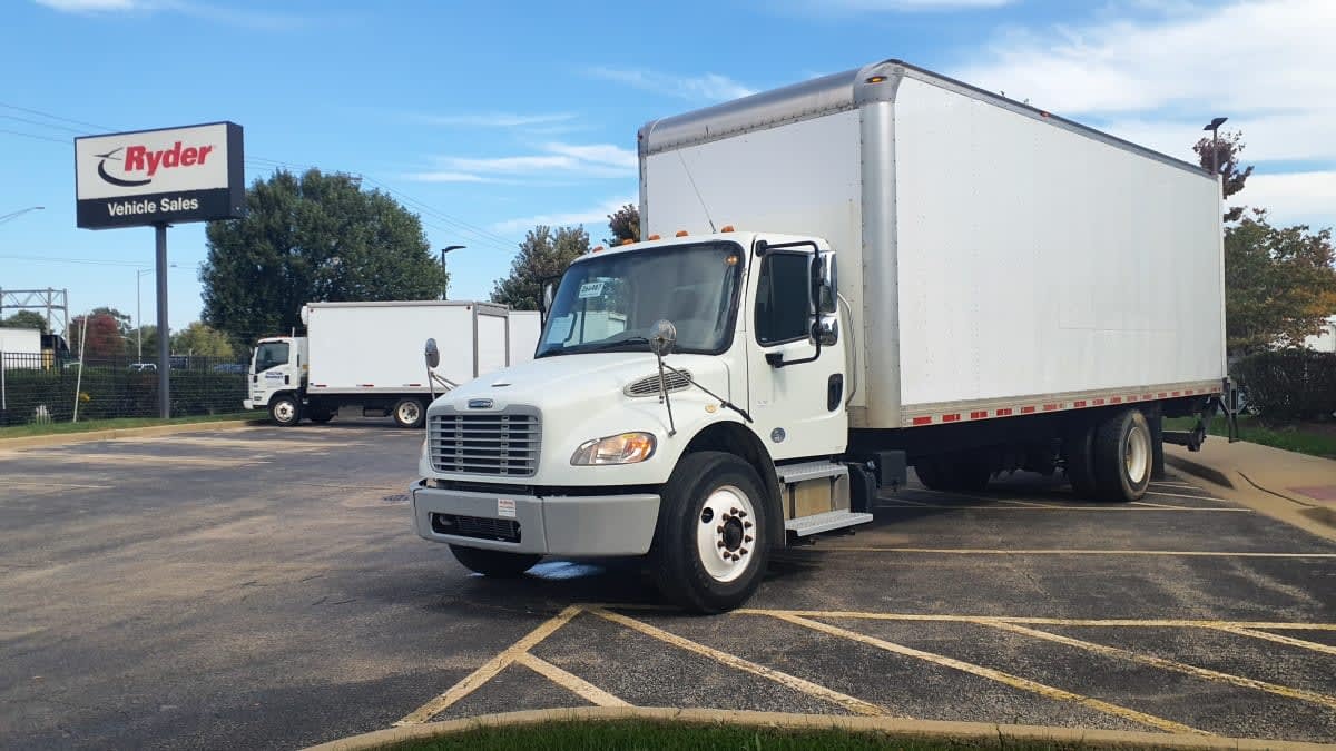 2020 FREIGHTLINER BUSINESS CLASS M2 106 in Bolingbrook, IL