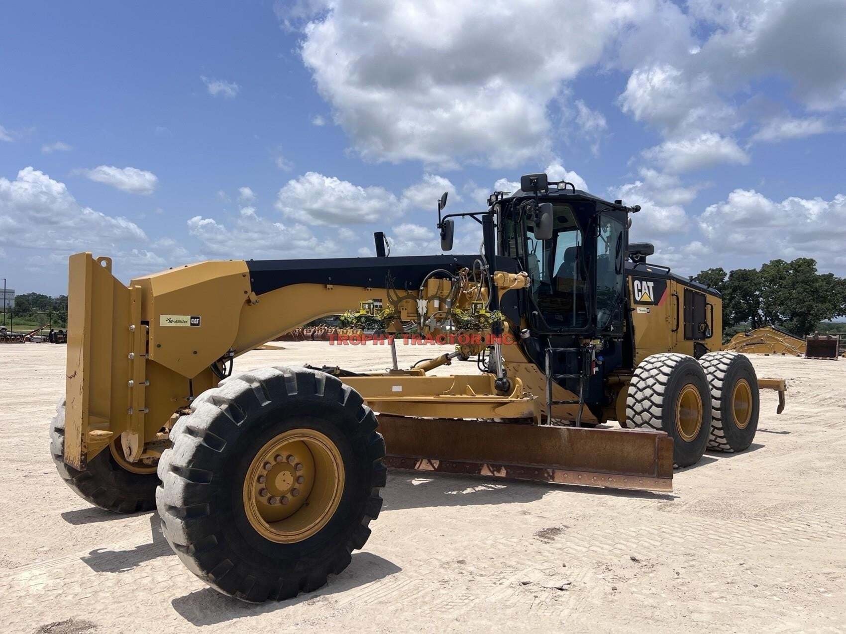 2019 CATERPILLAR 14M3 in Burleson, TX