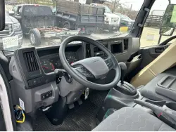 2025 ISUZU NRR