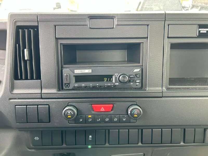 2025 ISUZU NRR