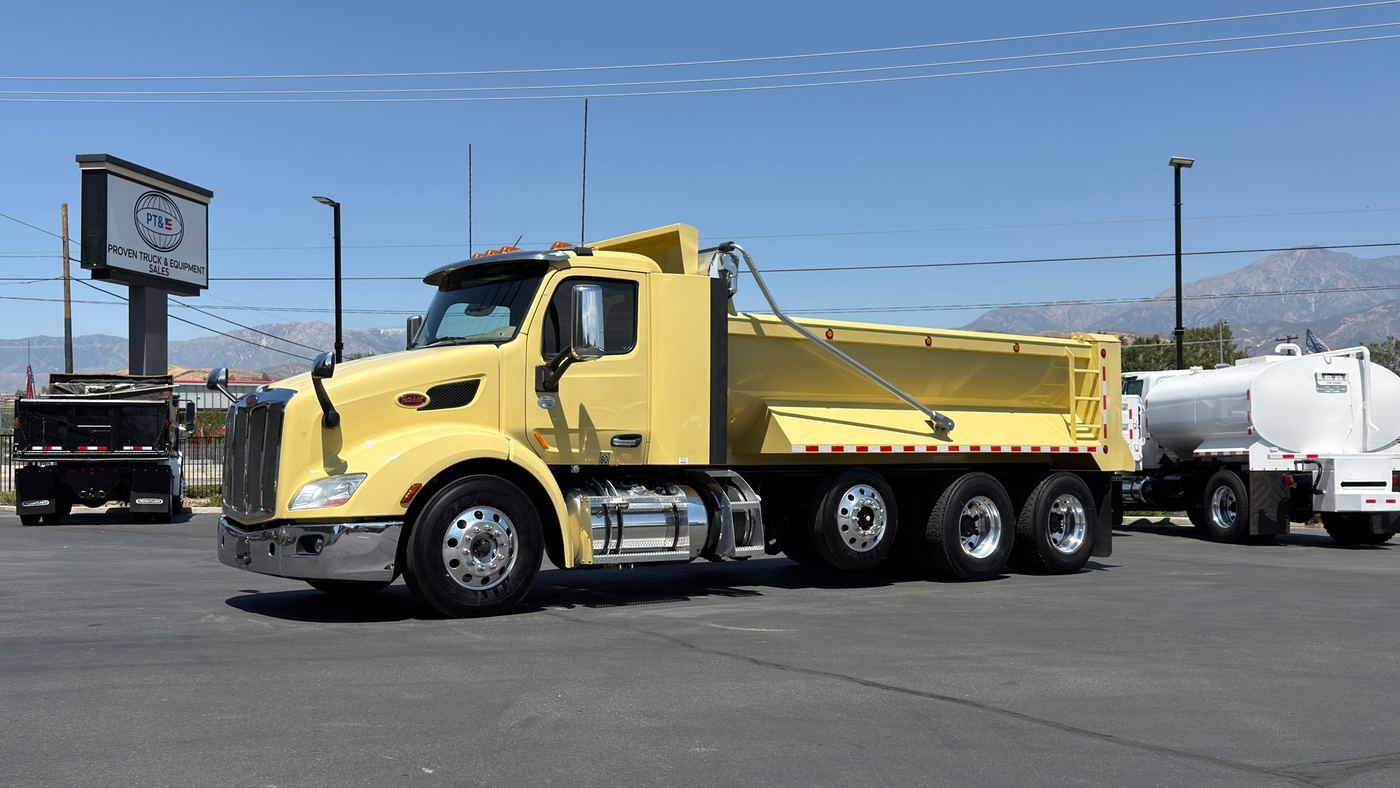 2020 PETERBILT 579 in Yucaipa, CA
