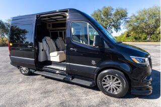 2026 OGV LUXURY COACH V-CRUISE 8OB