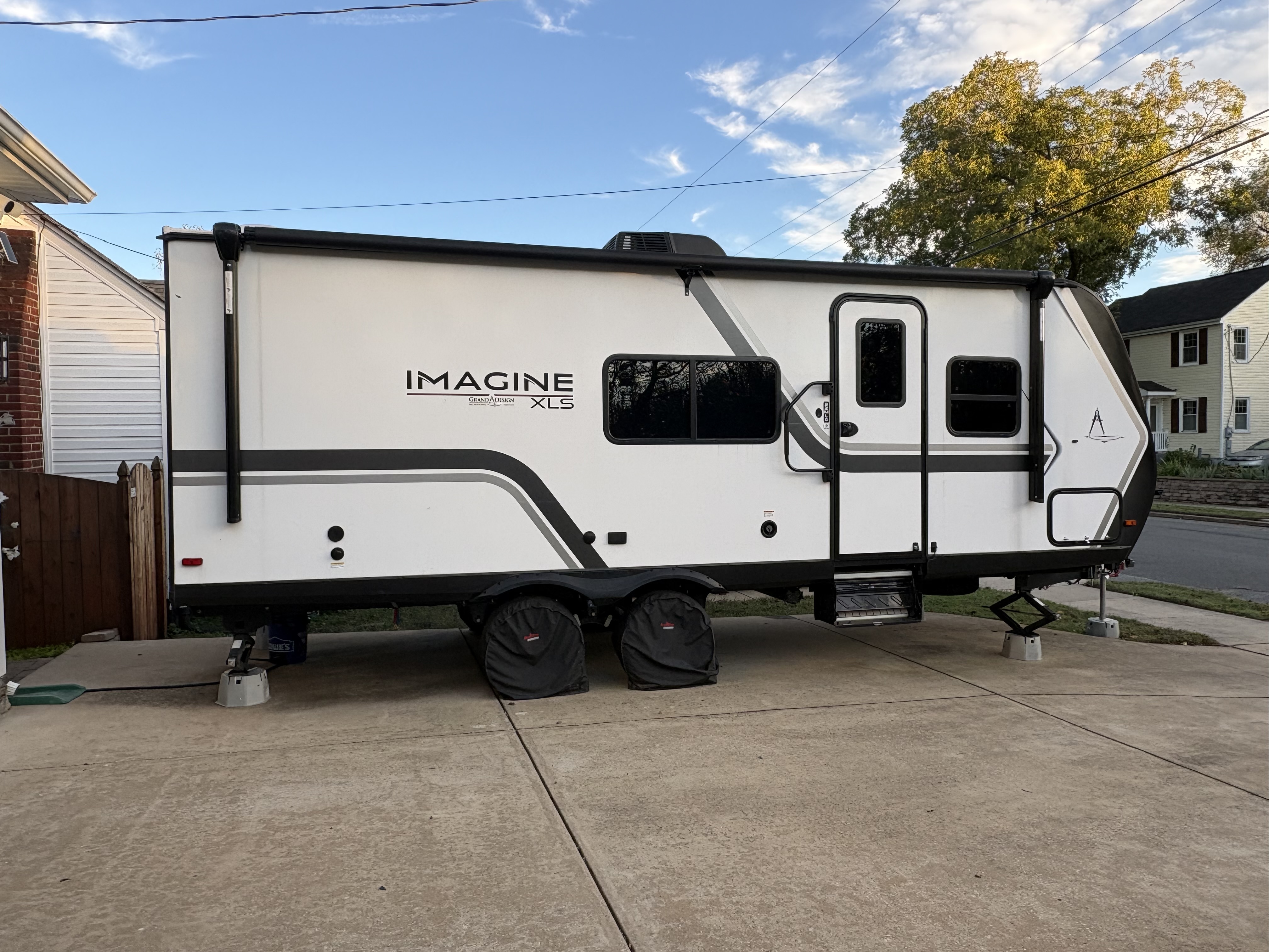 2025 Grand Design IMAGINE XLS 22MLE in fredericksburg VA
