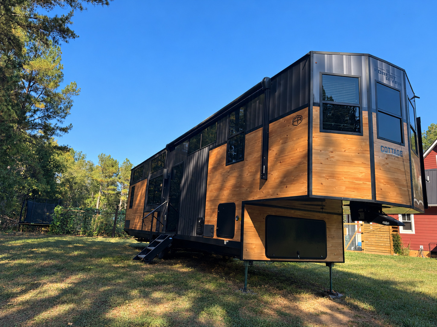 2025 Forest River CEDAR CREEK COTTAGE 41FWC RV