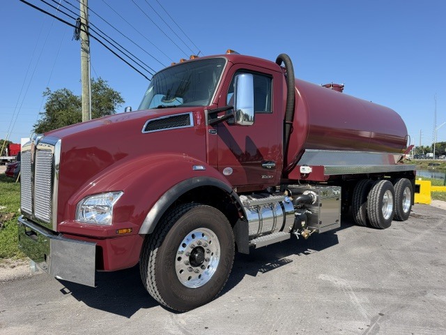 2027 Kenworth T880 in Forest Park, GA