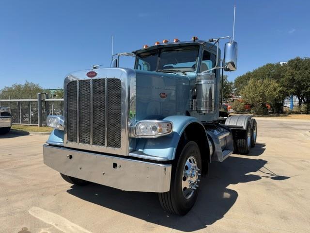 2024 PETERBILT 389 in Fort Worth, TX