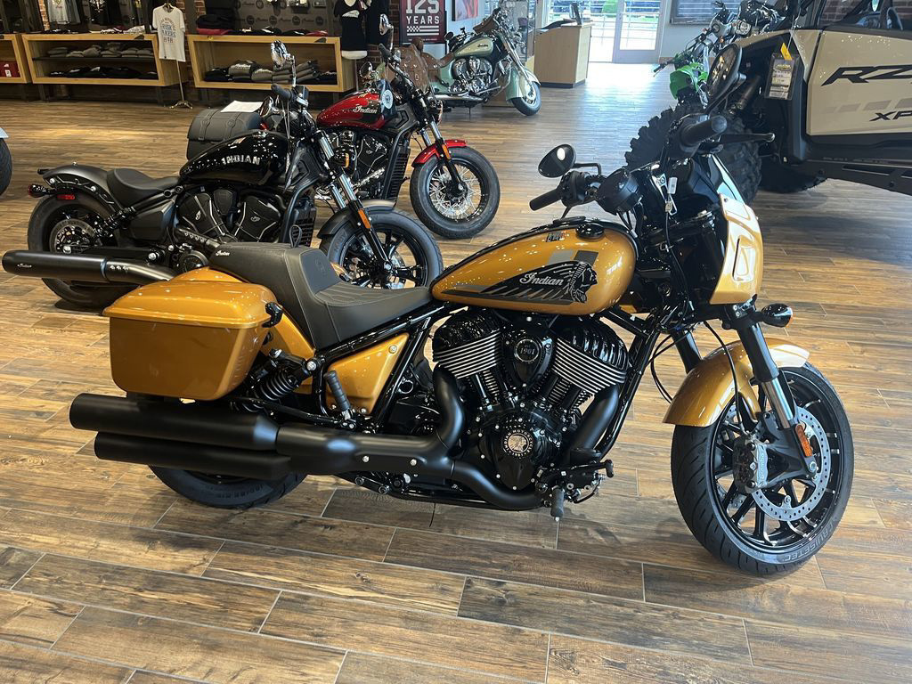 2026 Indian Sport Chief RT Vibrant Gold Metallic RT in Bristol, VA