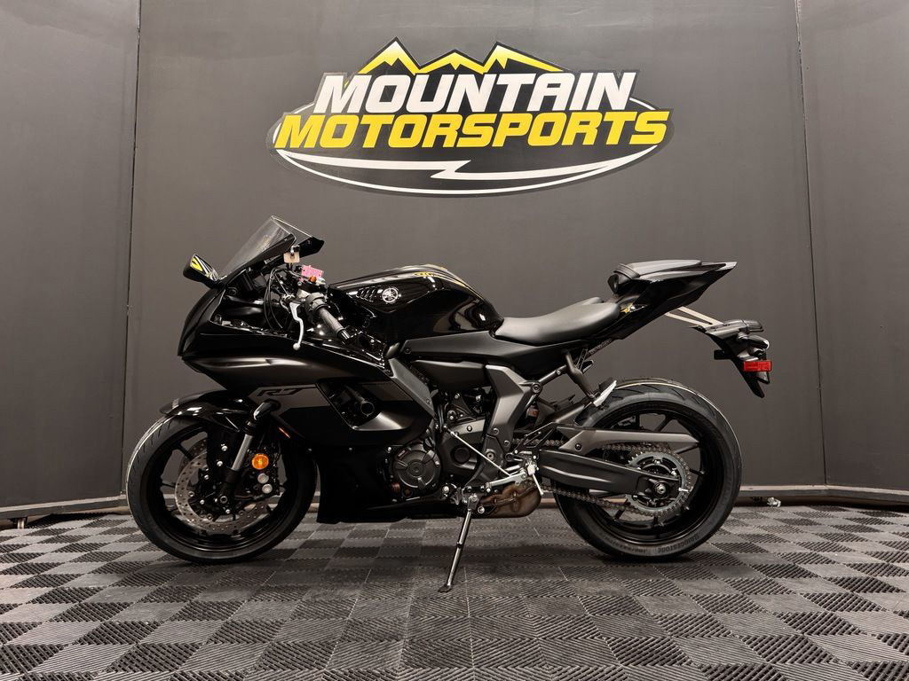 2025 Yamaha YZF R7 R7 in Marietta, GA