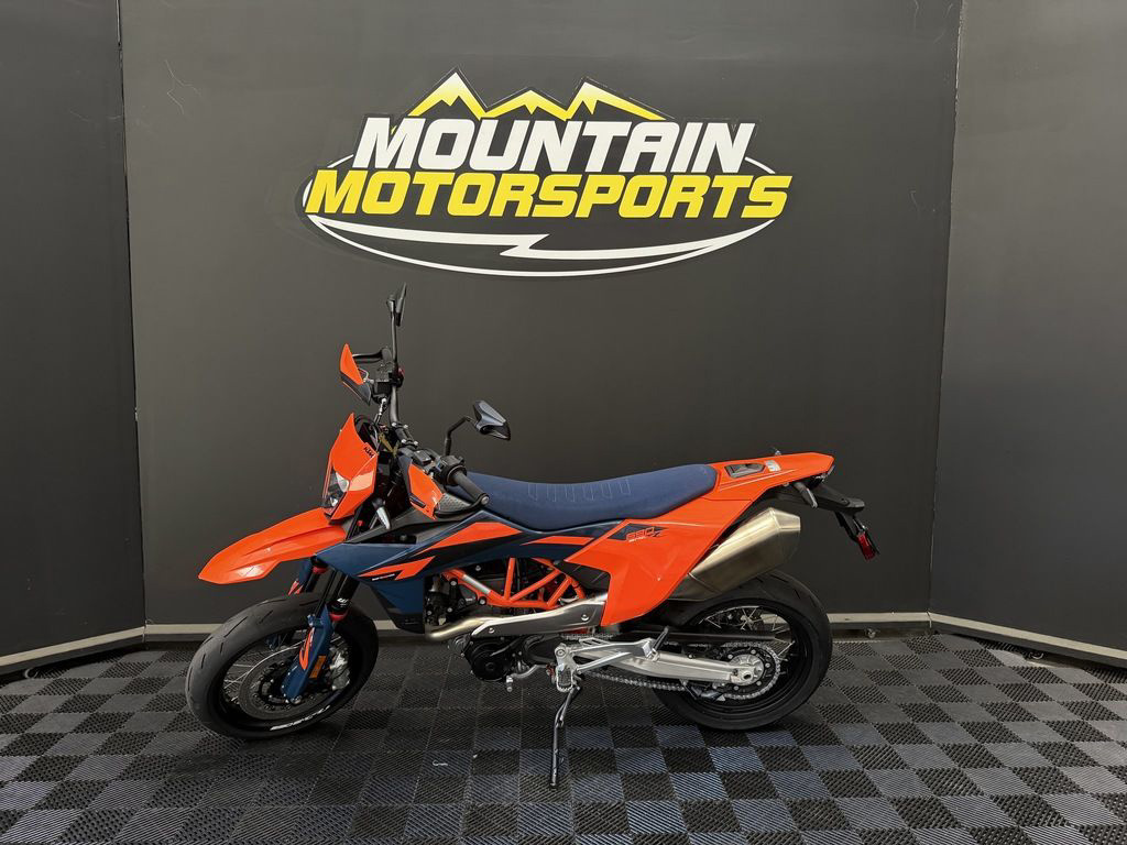 2026 KTM SMC 690 R 690 R in Kodak, TN
