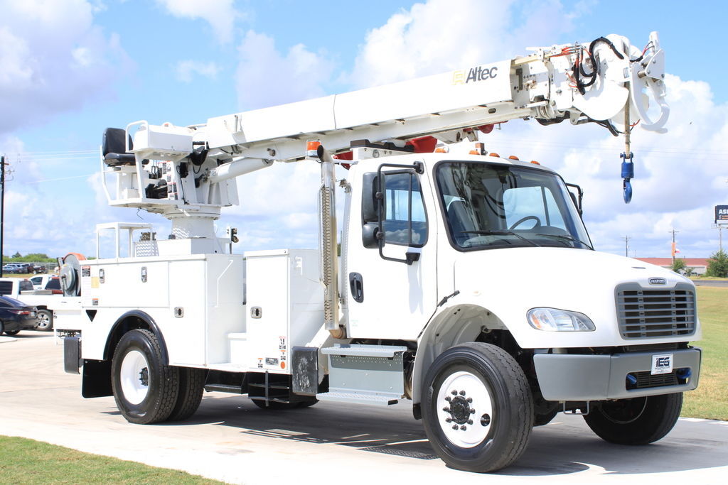 2019 Freightliner M2 4x4 / Altec DC47-TR in Bryan, TX