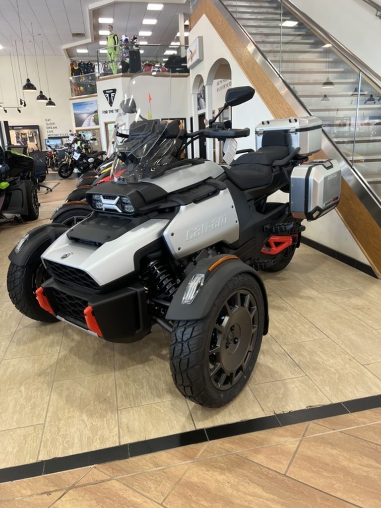 2025 Can-Am Canyon XT in millstone NJ