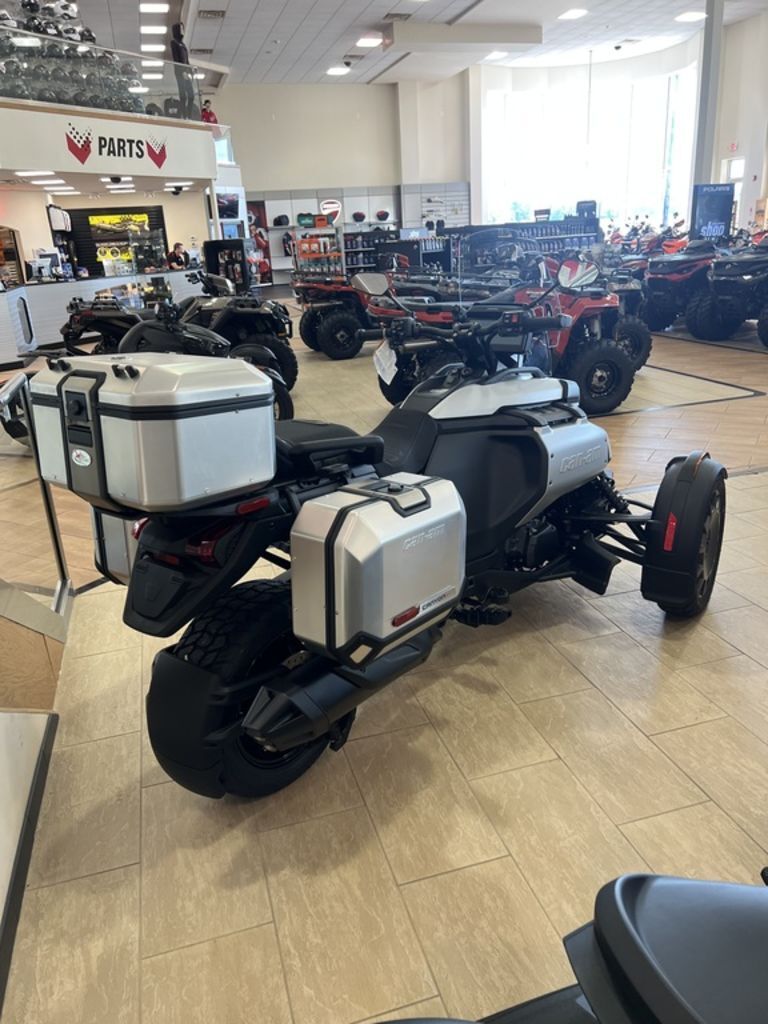 2025 Can-Am Canyon XT in millstone NJ