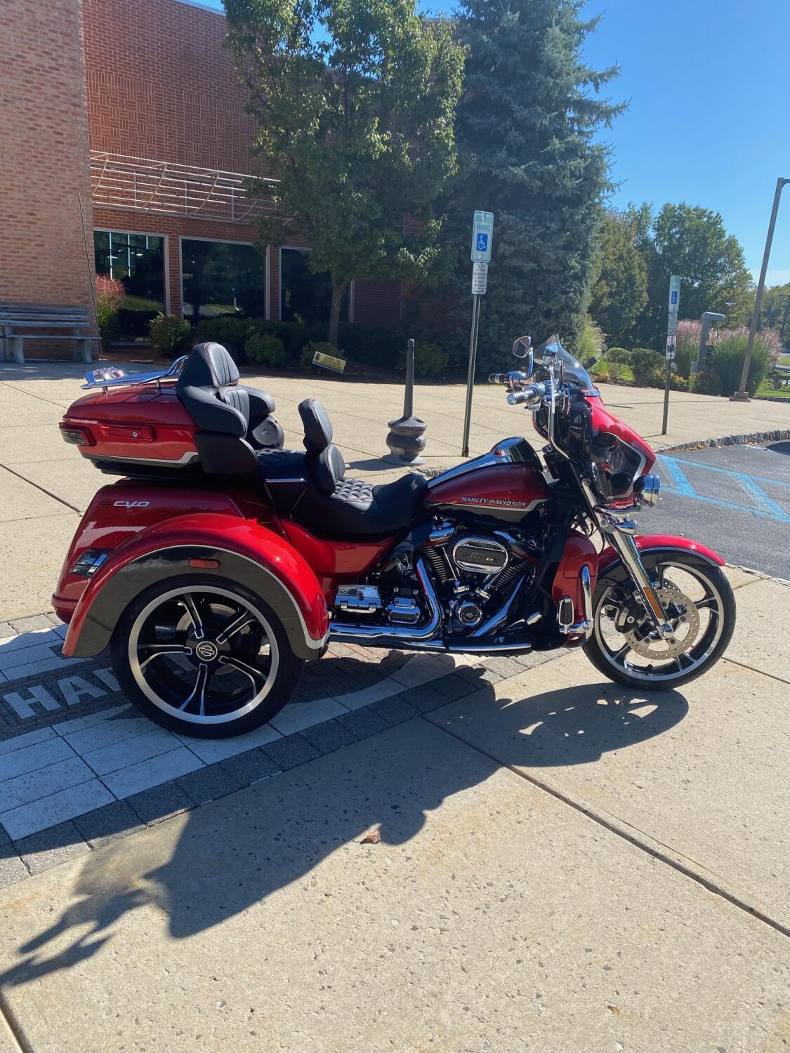 2021 Harley-Davidson CVO Tri Glide CVO in Lebanon, NJ