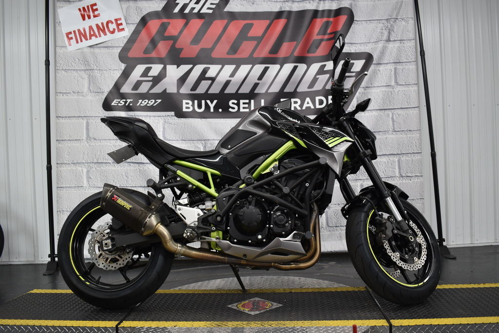2020 Kawasaki Z900 ABS Metallic Graphite Gray/Metallic Spark Black ABS in Andover, NJ