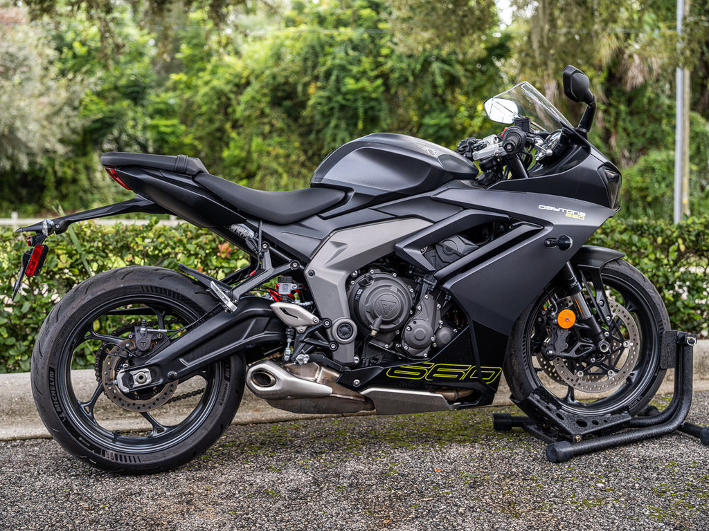 2025 Triumph Daytona 660 Carnival Red/Sapphire Black in deland FL