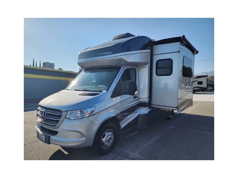 2021 DYNAMAX 25RWM ISATA 3