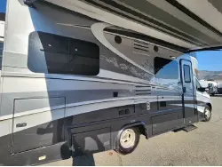2021 DYNAMAX 25RWM ISATA 3