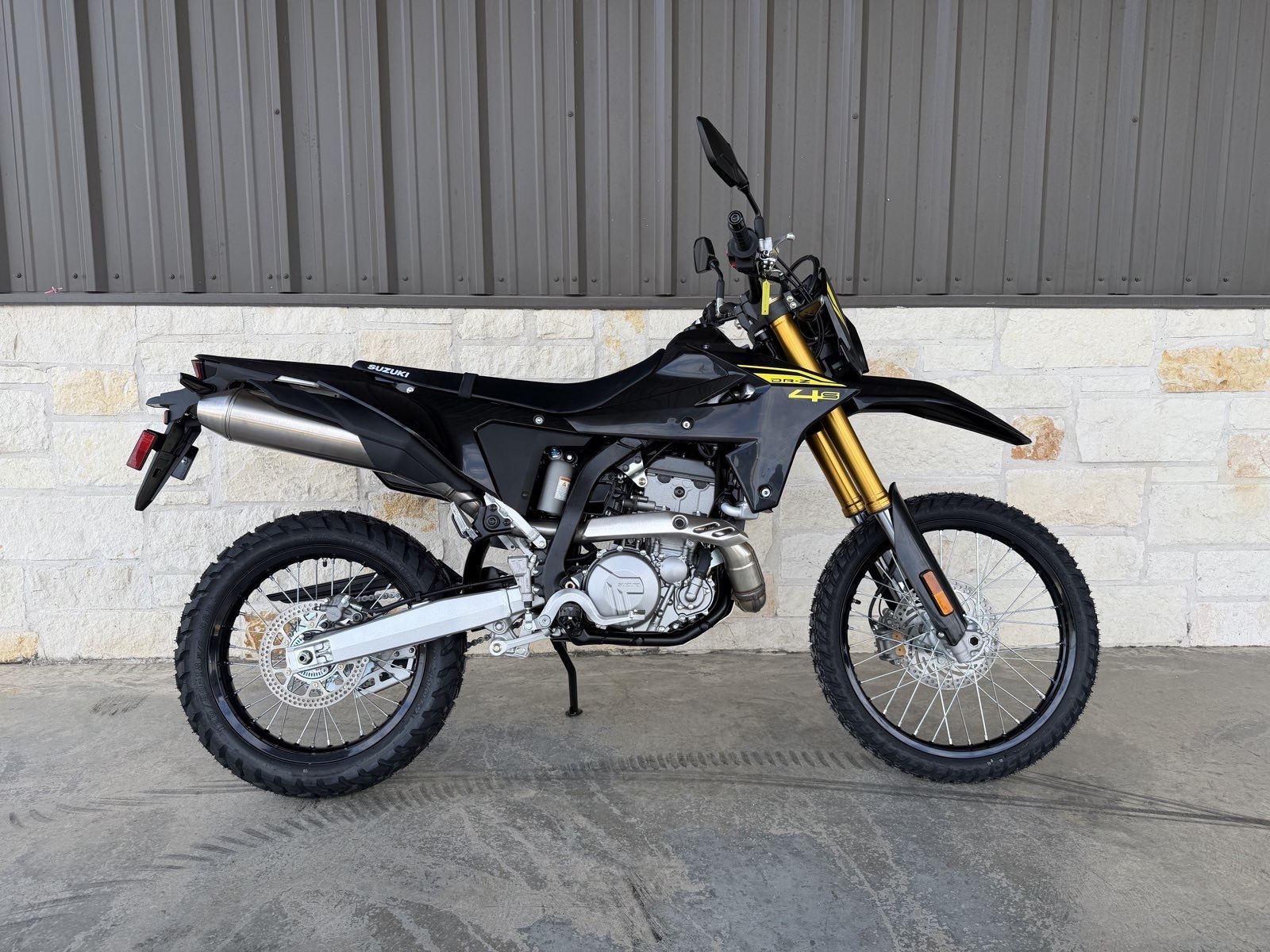 2027 Suzuki DR-Z400SM in highlands TX