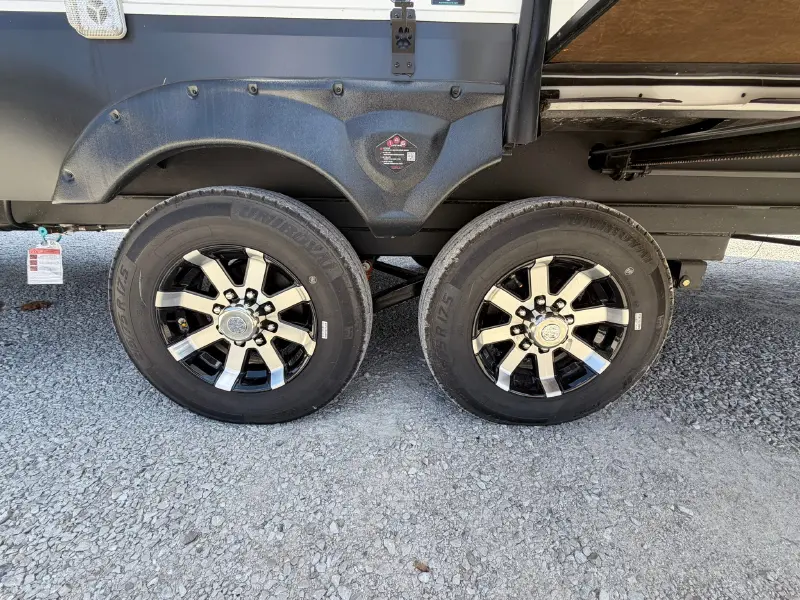 2026 KZ RV Durango Gold G388FLS