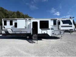 2026 KZ RV Durango Gold G388FLS