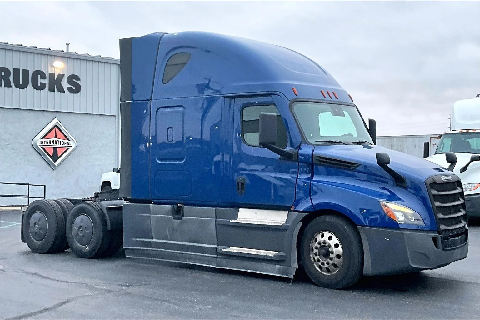 2022 FREIGHTLINER CASCADIA 126 in Indianapolis, IN
