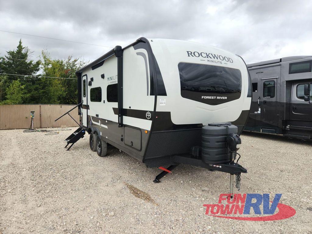 2026 Forest River Rv Rockwood Mini Lite 2109S in hewitt TX