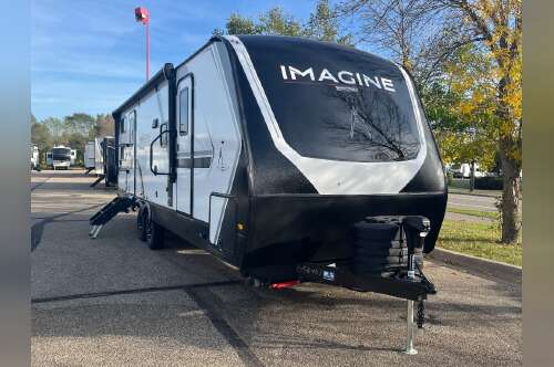 2027 Grand Design Imagine 2800BH in ramsey MN
