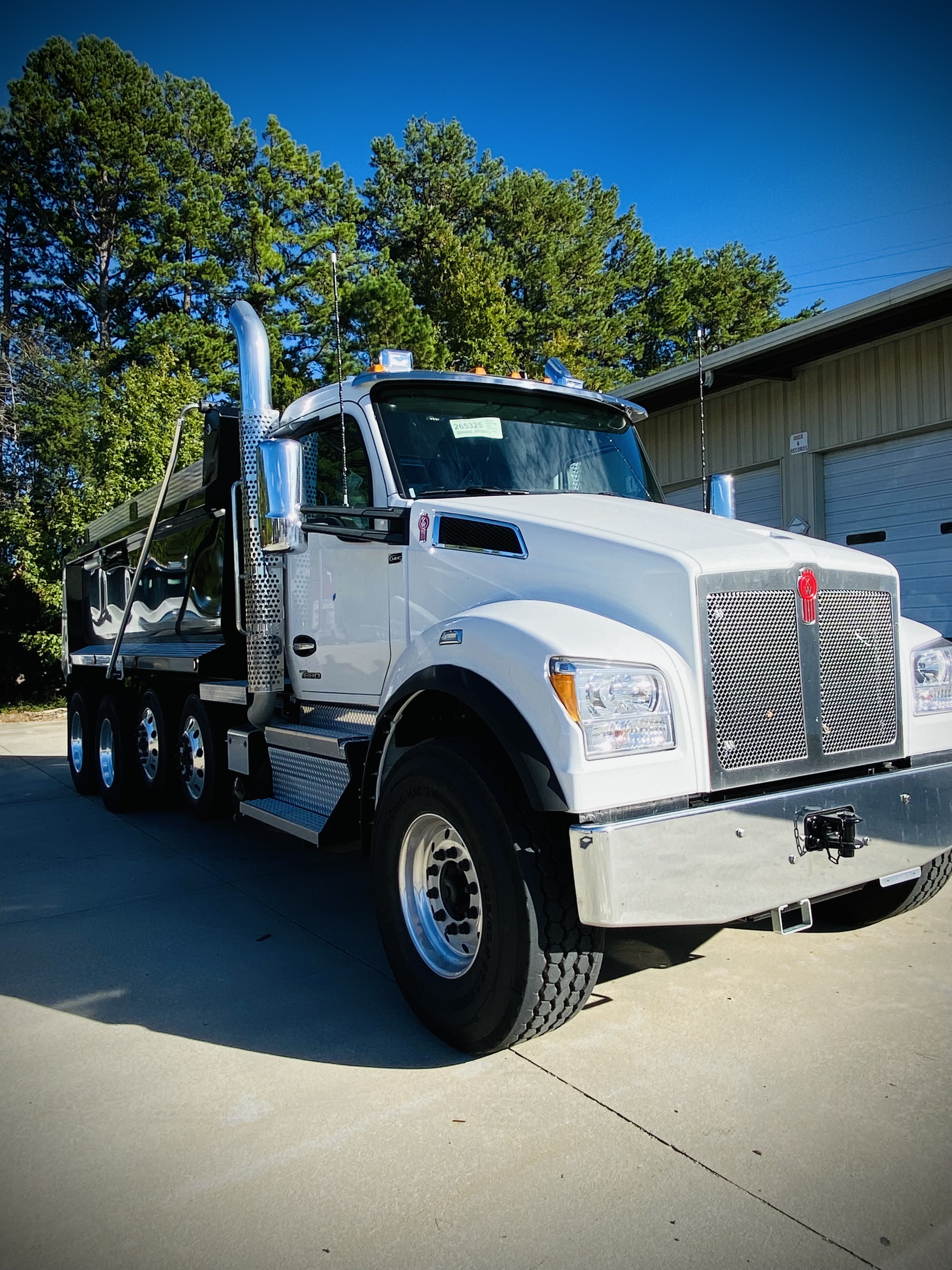 2027 KENWORTH T880S in Concord, NC
