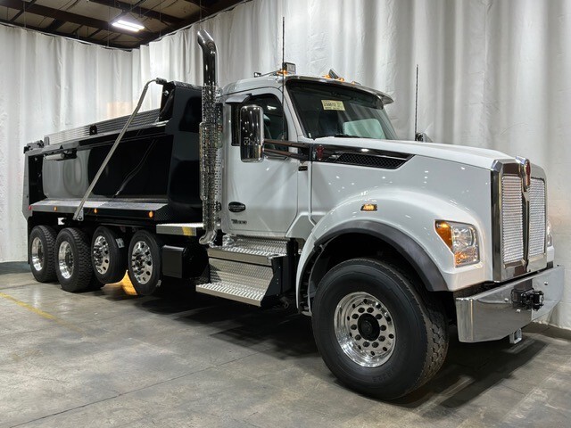 2027 KENWORTH T880S PH in Hickory, NC