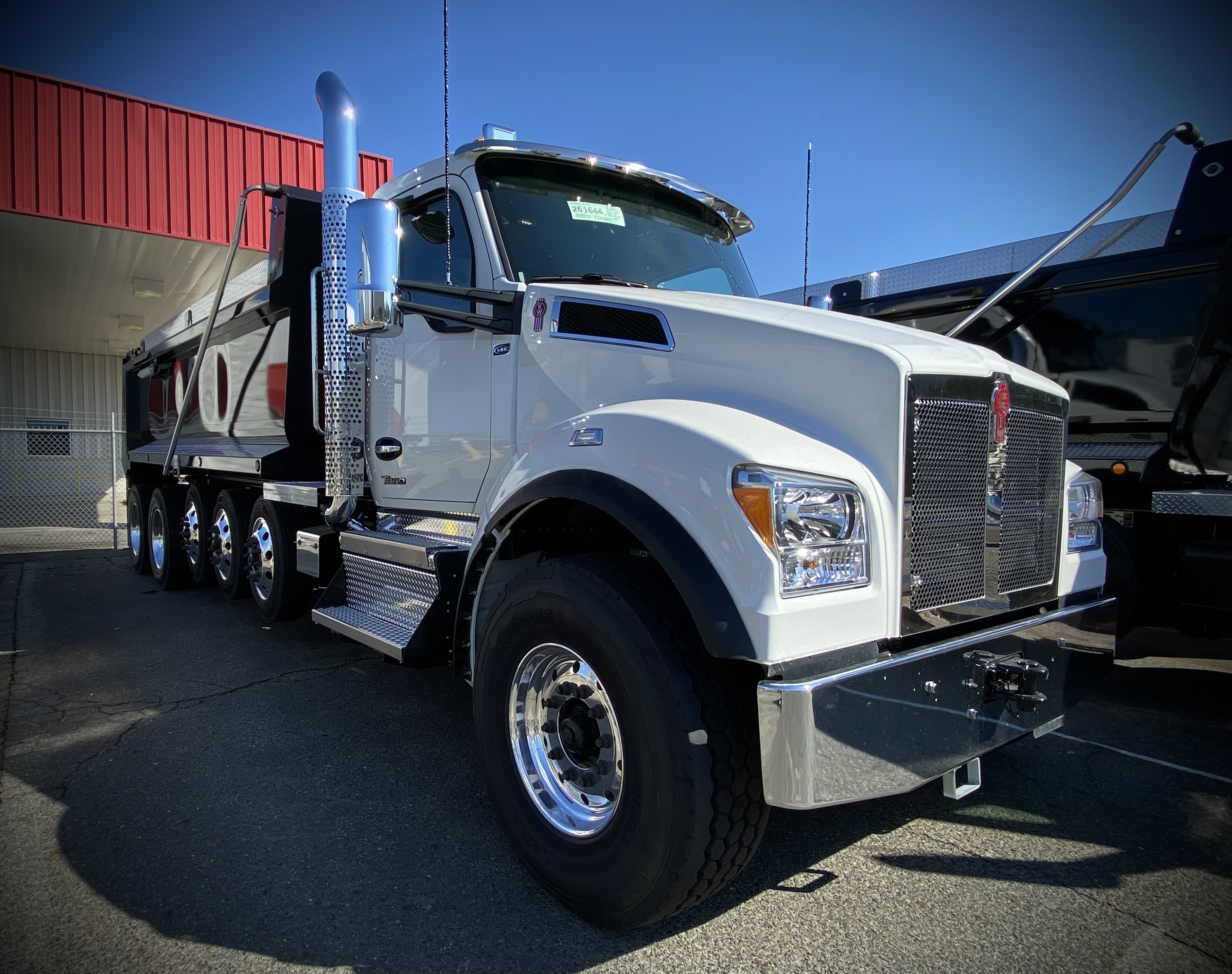 2027 KENWORTH T880S in Concord, NC