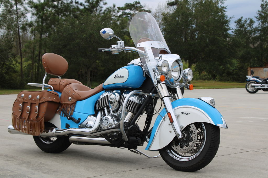2019 Indian Motorcycle® Chief® Vintage Sky Blue / Pearl White VINTAGE in Savannah, GA
