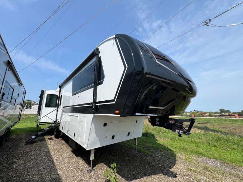 2027 Brinkley Rv Model Z 3600 in elkhorn WI