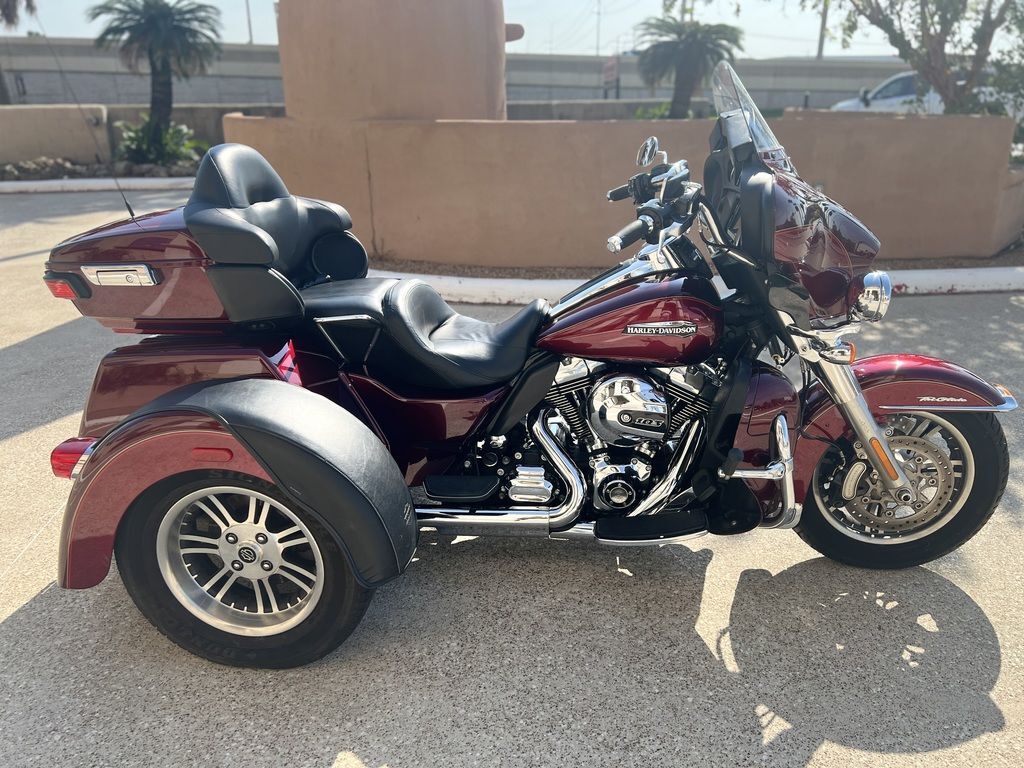 2012 Harley-Davidson® FLHTCUTG - Tri Glide® Ultra Classic® ULTRA CLASSIC in Beaumont, TX