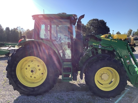 2021 John Deere 6110M in Paris, TN