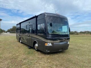 2013 THOR MOTOR COACH PALAZZO 33.1